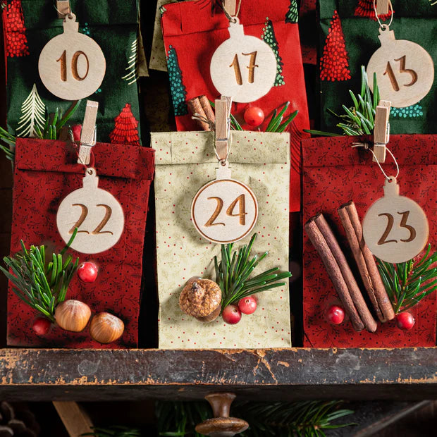 COTON IMPRIME Sapins de Noël sur fond Vert