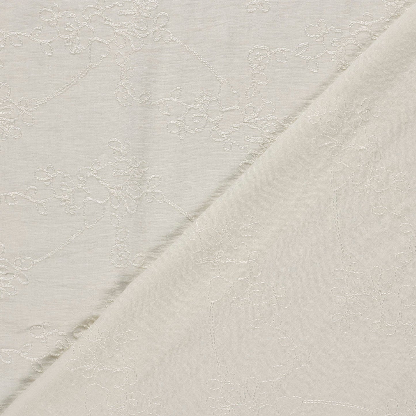 VISCOSE IMPRIME Brodée ecrue