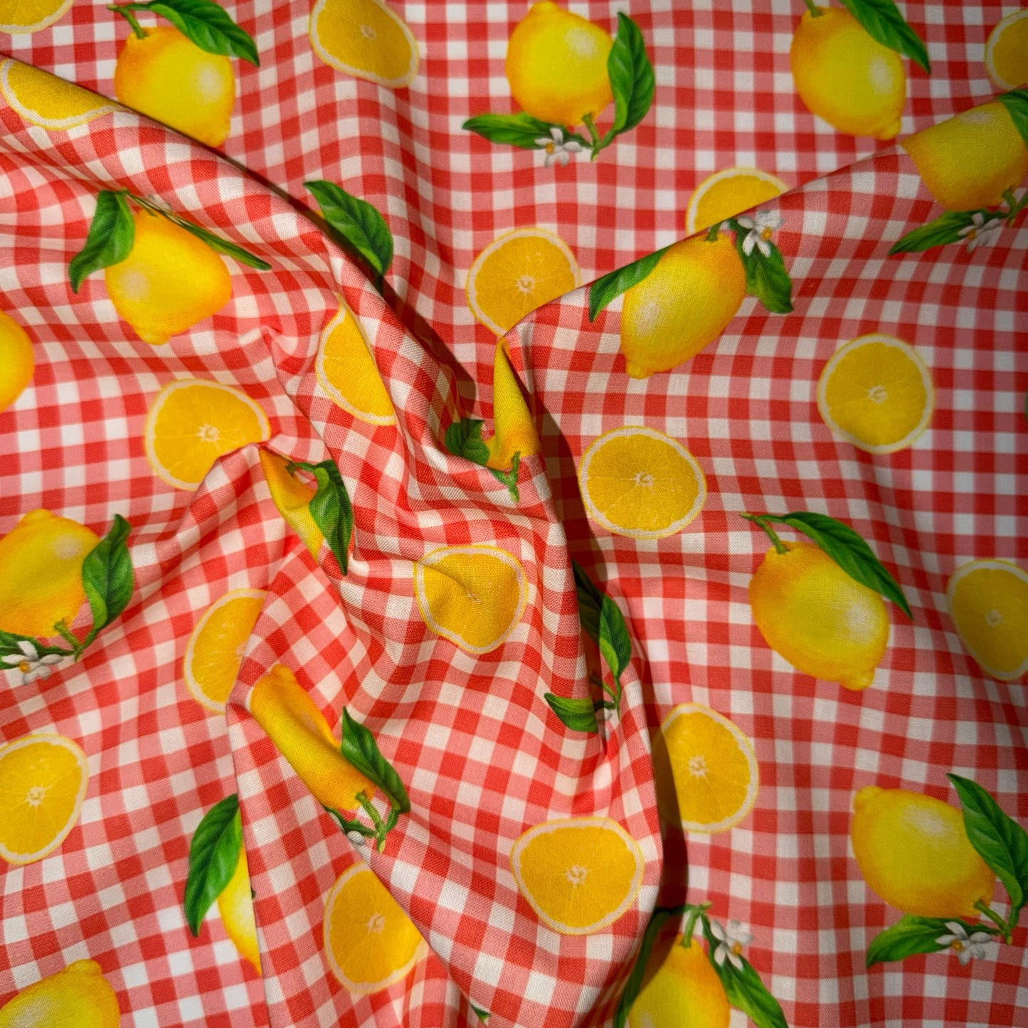 COTON MOTIF Vichy rouge avec Citrons
